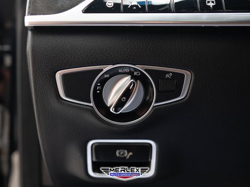 Used 2018 Mercedes-Benz S 560 Sedan image 41