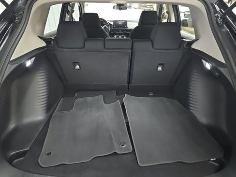 Used 2023 Honda HR-V LX image 11