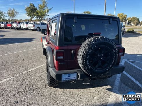 Used 2021 Jeep Wrangler Unlimited Sport image 23