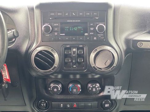 Used 2017 Jeep Wrangler Unlimited Sport image 21