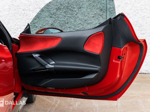 Used 2021 Ferrari SF90 Stradale image 37