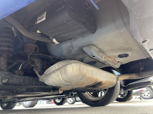 Used 2013 Dodge Avenger SE image 22