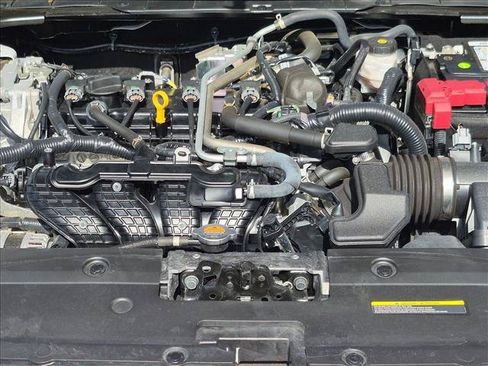Used 2024 Nissan Altima 2.5 SR w/ SR Premium Package FWD image 23
