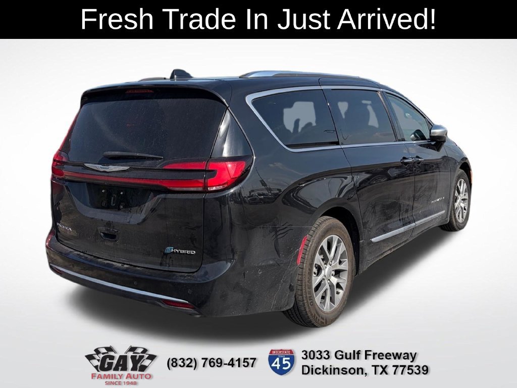 Used 2021 Chrysler Pacifica Pinnacle FWD image 9