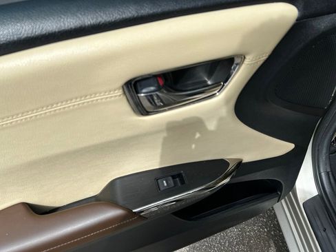 Used 2014 Toyota Avalon XLE Touring FWD image 27