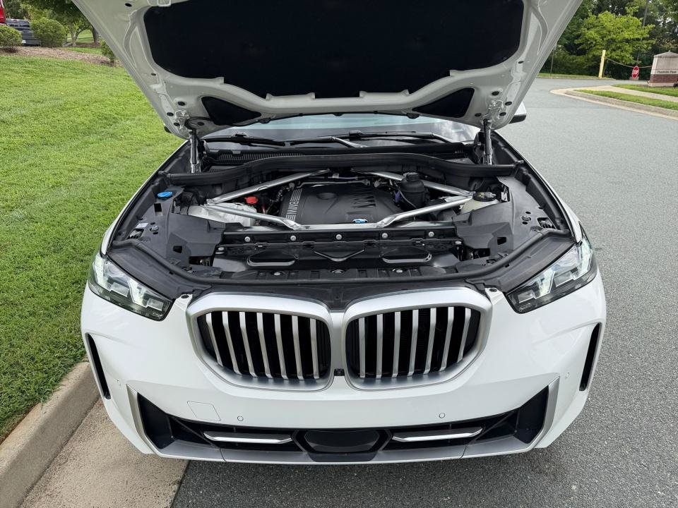Used 2026 BMW X5 xDrive40i AWD/4WD image 16