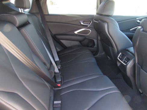 New 2025 Acura RDX SH-AWD image 12