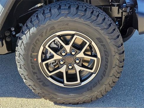 New 2026 Jeep Wrangler Rubicon image 7