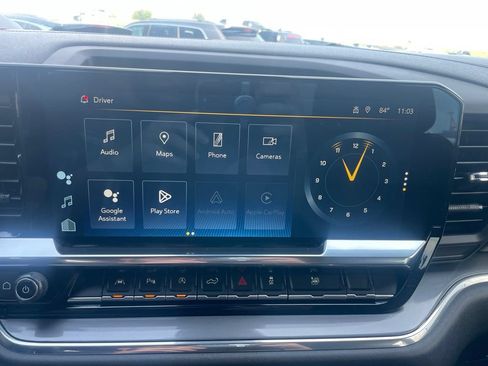 Used 2023 Chevrolet Silverado 1500 High Country w/ Technology Package AWD/4WD image 14