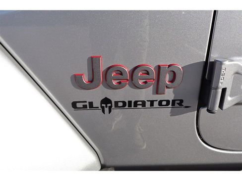 Used 2020 Jeep Gladiator Rubicon image 15