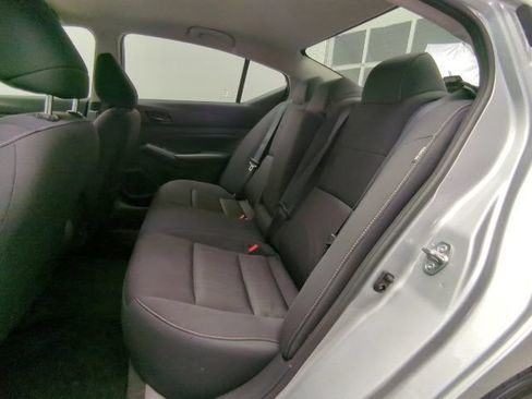 Used 2024 Nissan Altima 2.5 SV FWD image 19
