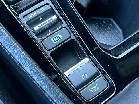 Used 2024 Honda Accord Sport image 31