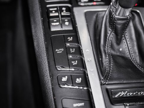 Used 2021 Porsche Macan S image 47