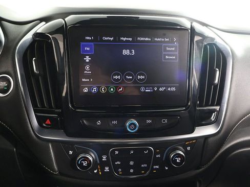 Used 2023 Chevrolet Traverse Premier image 52