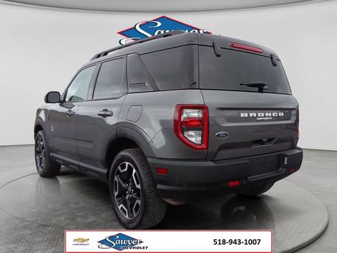 Used 2023 Ford Bronco Sport Outer Banks w/ Tech Package AWD/4WD image 3