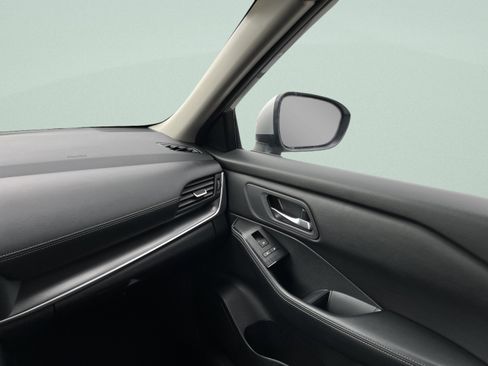 Used 2024 Nissan Rogue SV image 29