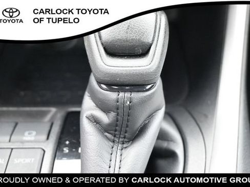 Used 2025 Toyota RAV4 XLE FWD image 35