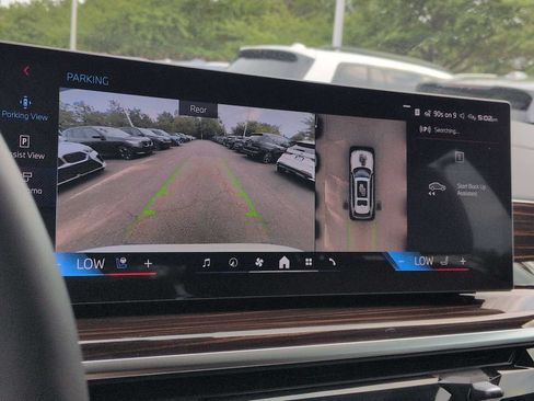 New 2027 BMW X7 M60i AWD/4WD image 32