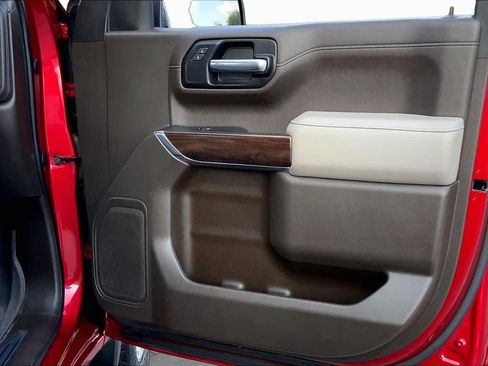 Used 2020 GMC Sierra 1500 SLT RWD image 22