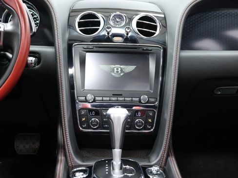 Used 2017 Bentley Flying Spur S W12 AWD/4WD image 34