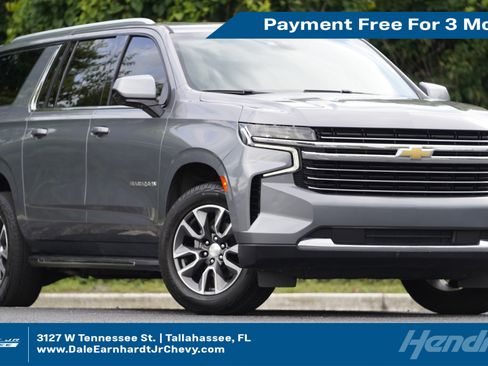 Used 2021 Chevrolet Suburban LT w/ Rear Media and Nav Package RWD image 1