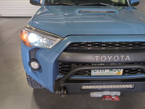 Used 2018 Toyota 4Runner TRD Pro AWD/4WD image 13