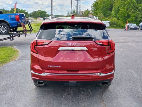 Used 2018 GMC Terrain Denali w/ Driver Alert Package II FWD image 4