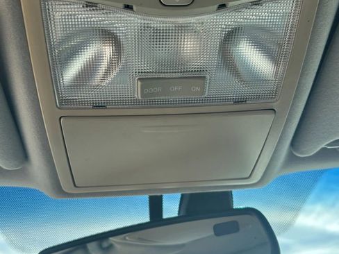 Used 2006 Toyota Avalon XL FWD image 16