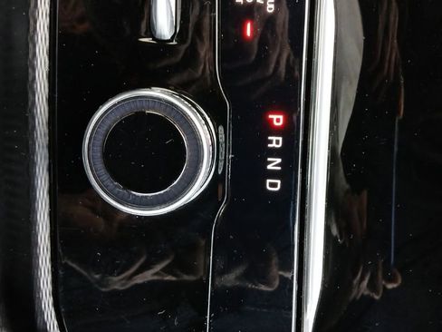 Used 2024 Jeep Grand Cherokee L Limited w/ Luxury Tech Group II image 24