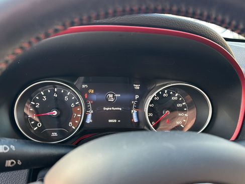 Used 2019 Jeep Compass Trailhawk image 20