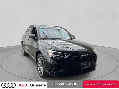 Used 2023 Audi Q3 2.0T Premium w/ Convenience Package image 3