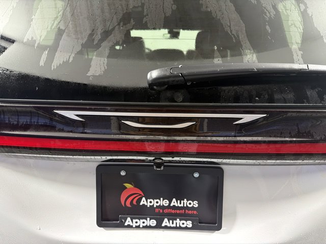 New 2027 Chrysler Pacifica Select FWD image 8