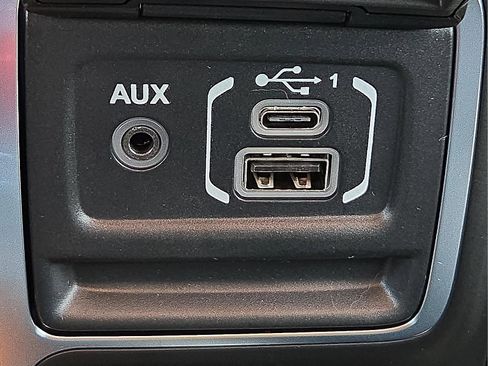 New 2025 Jeep Gladiator Mojave w/ Steel Bumper Group AWD/4WD image 18
