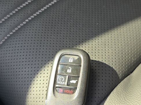 Certified 2023 Honda HR-V EX-L image 34