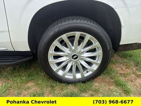 Used 2023 Cadillac Escalade ESV Luxury AWD/4WD image 26