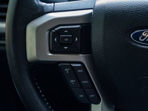 Certified 2019 Ford F250 Lariat w/ Lariat Value Package AWD/4WD image 24
