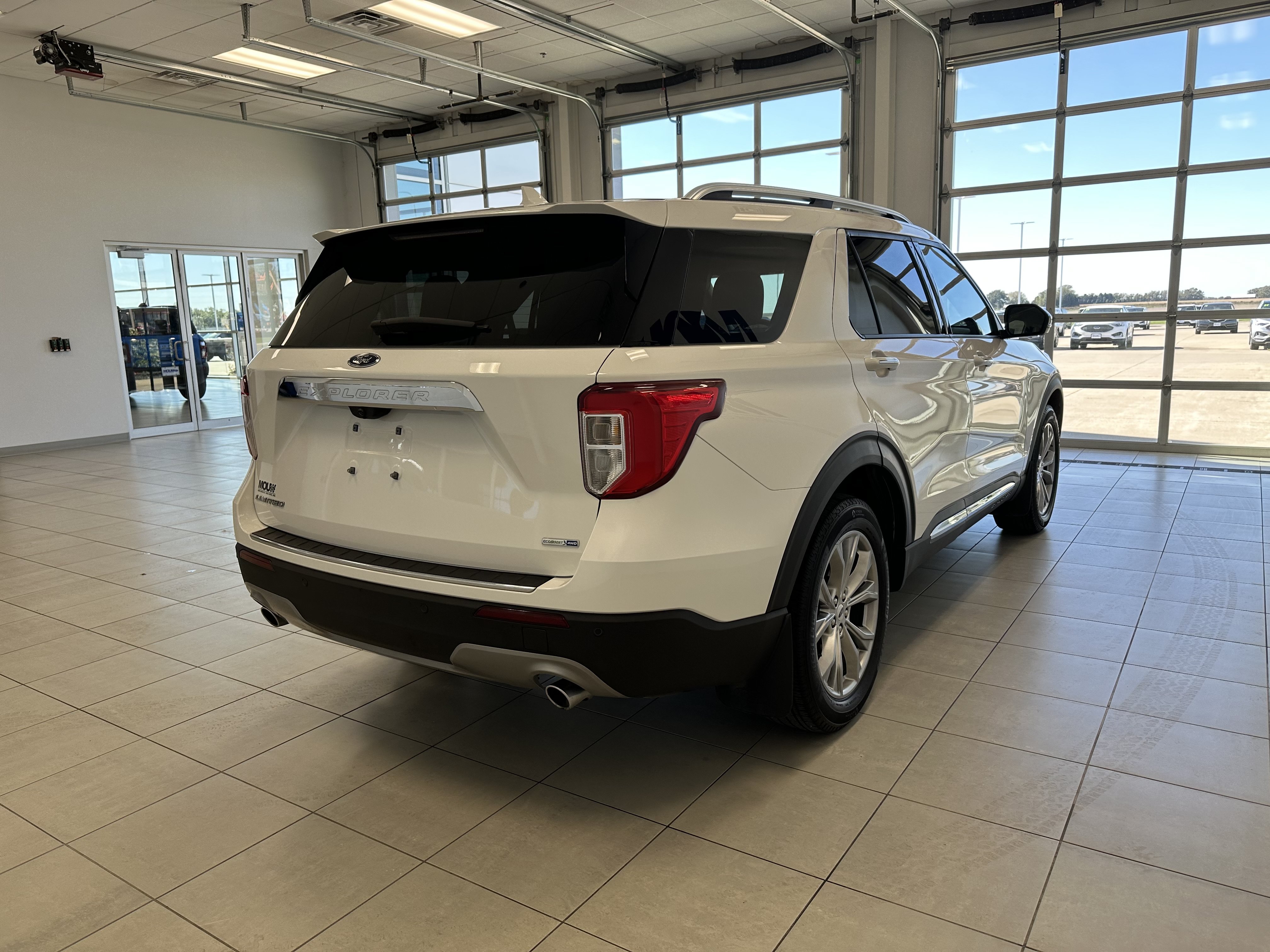 Used 2020 Ford Explorer Limited AWD/4WD image 5