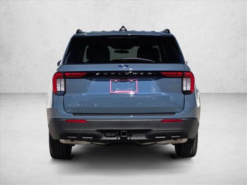 New 2026 Ford Explorer Active image 6