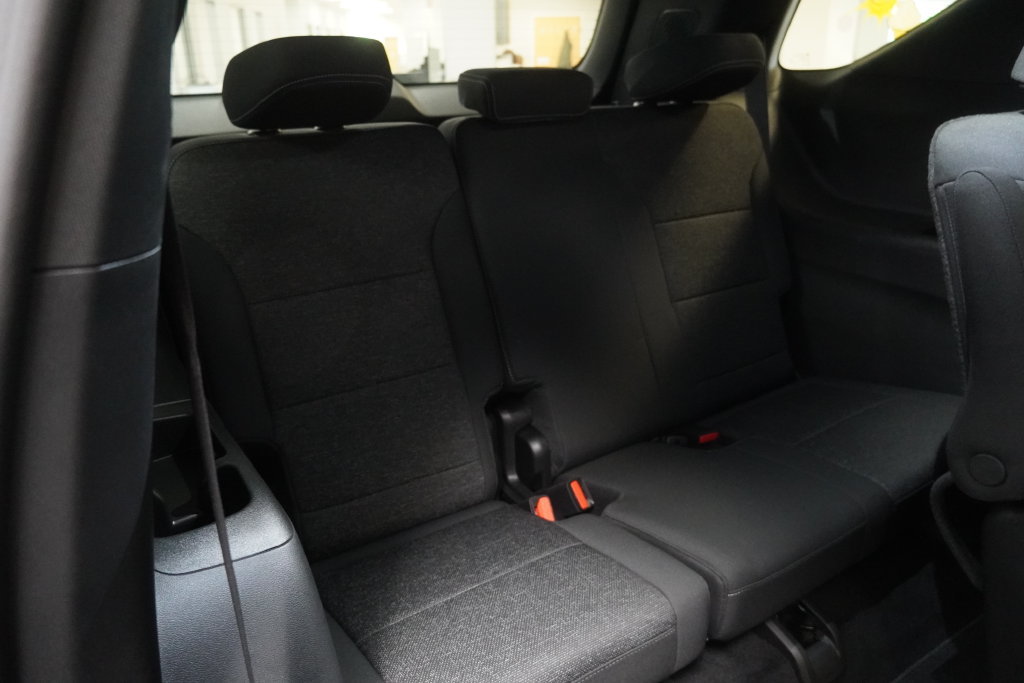 Used 2026 Chevrolet Traverse LT w/ Driver Confidence Package FWD image 24