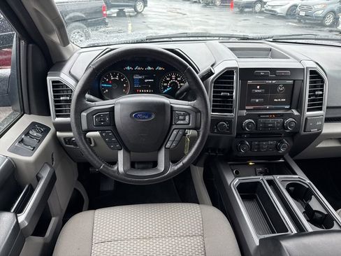 Used 2015 Ford F150 XLT w/ Equipment Group 302A Luxury AWD/4WD image 9