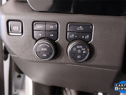 Used 2024 Chevrolet Silverado 1500 LT Trail Boss w/ Protection Package image 9