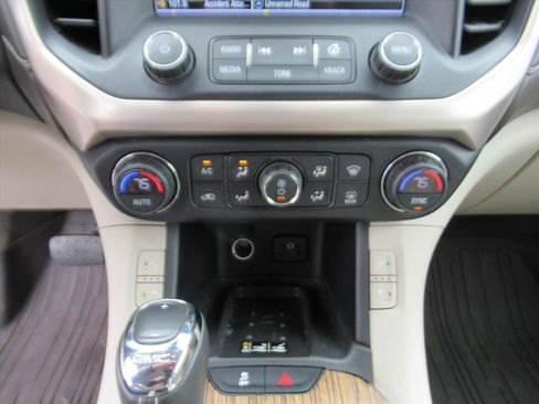 Used 2019 GMC Acadia Denali w/ Technology Package image 25