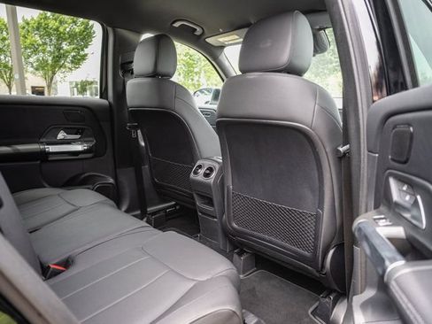 Certified 2025 Mercedes-Benz GLB 250 image 32
