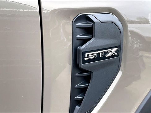 Used 2025 Ford Ranger XL w/ Trailer Tow Package image 9