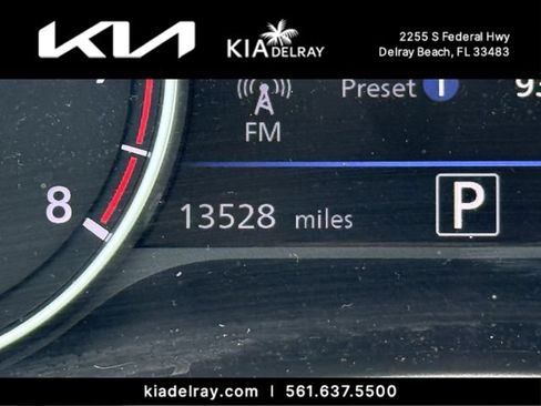 Used 2023 Nissan Sentra SV FWD image 31