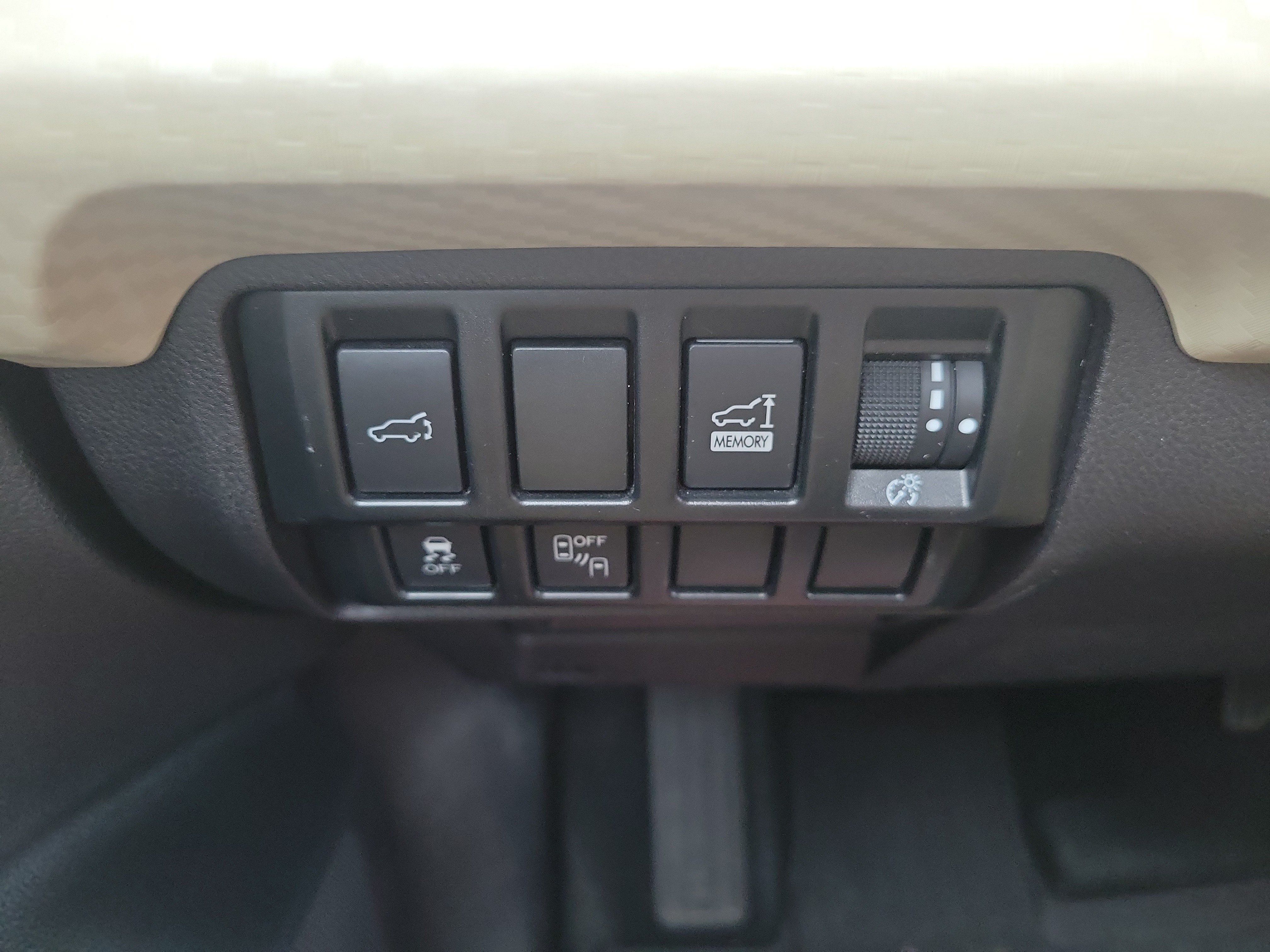 Used 2019 Subaru Ascent Premium AWD/4WD image 26