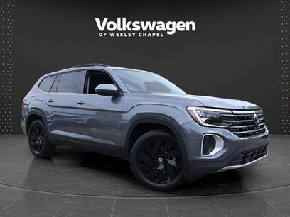 Certified 2024 Volkswagen Atlas SE w/ Black Wheel Package