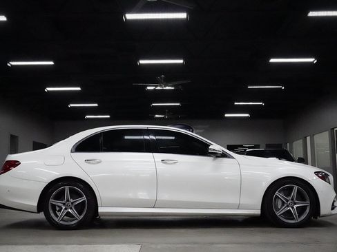 Used 2018 Mercedes-Benz E 300 w/ Premium 2 Package (Q02) image 6