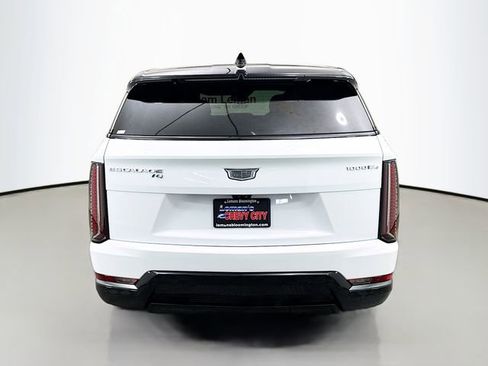 Used 2025 Cadillac Escalade IQ Sport 2 AWD/4WD image 6