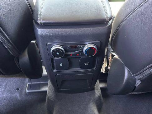 Used 2023 Ford Explorer Limited RWD image 28
